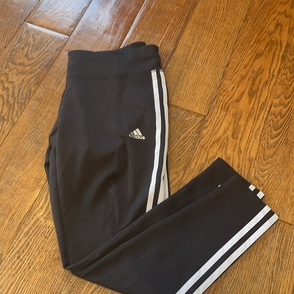 EUC Addias Women's Design 2 Move ClimaLite® High Rise 3 Stripe Leggings Size L - Picture 2 of 5